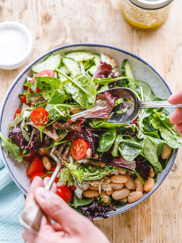 White-Bean Salad with Pesto Vinaigrette