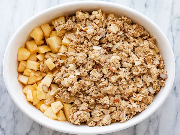 Healthy Apple Crumble