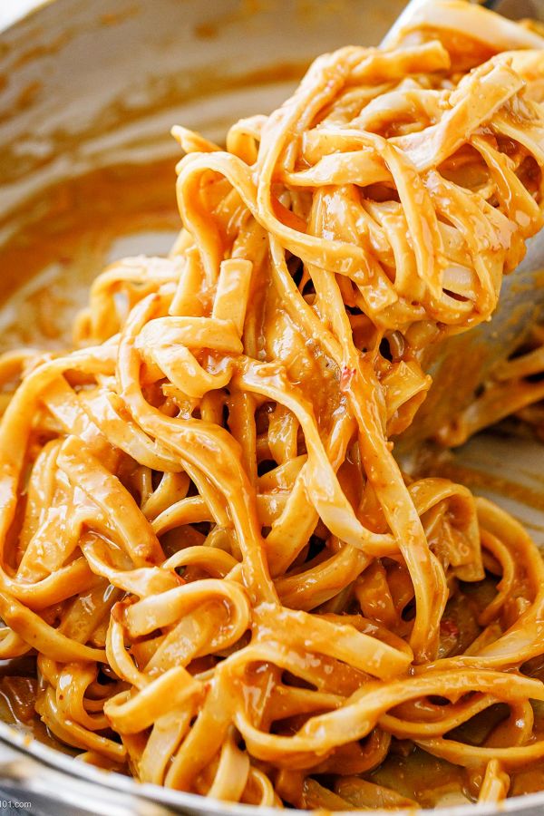 Spicy Peanut Butter Noodles {15 Minute} - #recipe by #eatwell101 - https://003.wrwe1r1zs3czx3c.workers.dev/spicy-peanut-butter-noodles-recipe