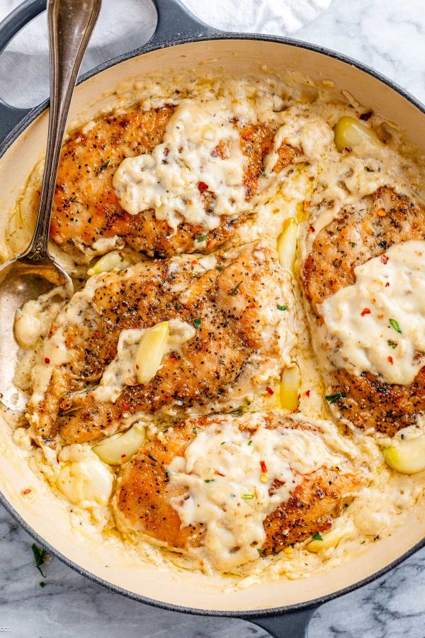 Creamy Garlic Chicken - #recipe by #eatwell101 - https://003.wrwe1r1zs3czx3c.workers.dev/creamy-garlic-chicken-recipe