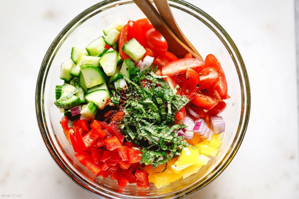 Mediterranean Cucumber Salad