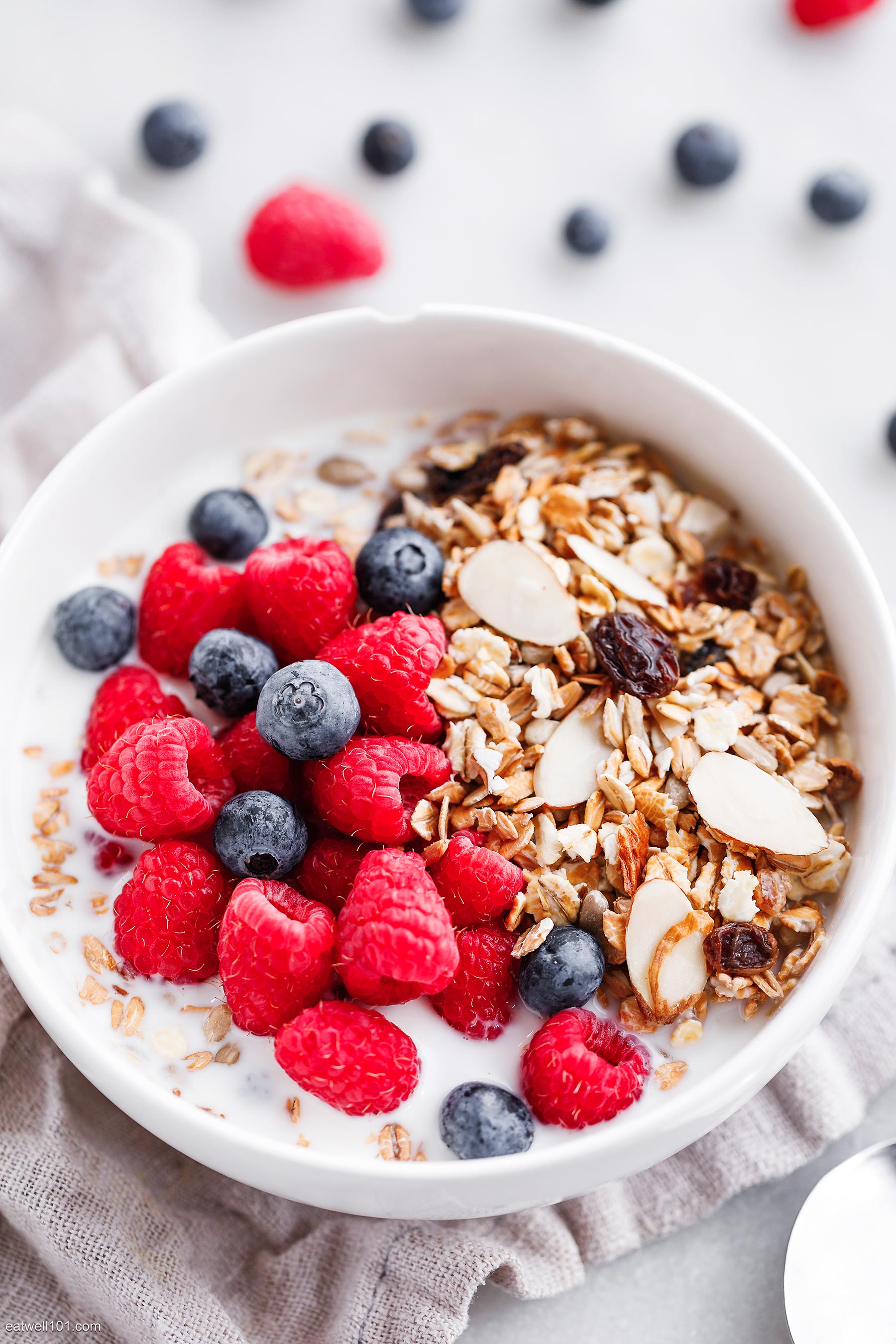 Healthy Muesli Breakfast Bowl recipe