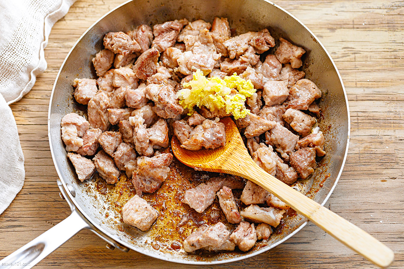 how to stir-fry pork