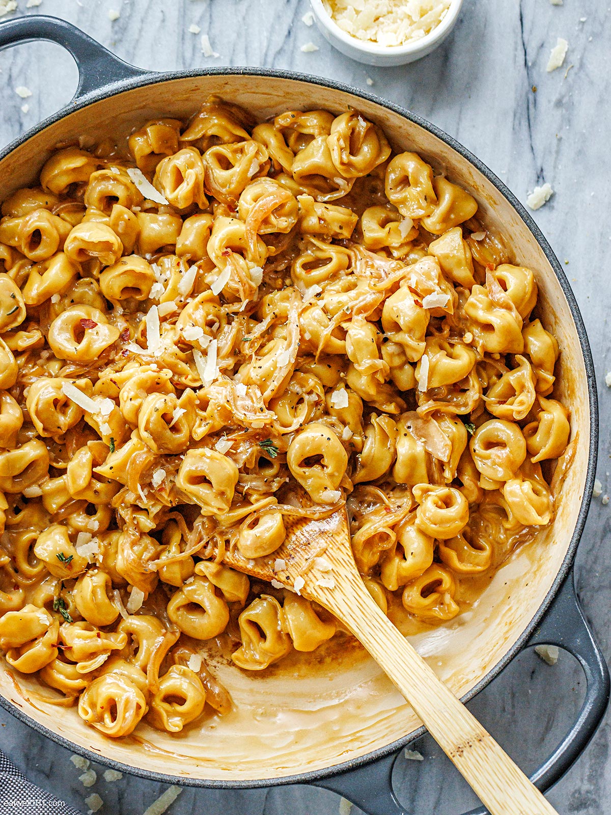french onion tortellini pasta recipe 1
