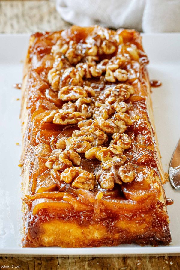 Upside-Down Caramel Apple Cake - #recipe by #eatwell101 - https://003.wrwe1r1zs3czx3c.workers.dev/caramel-apple-cake-recipe