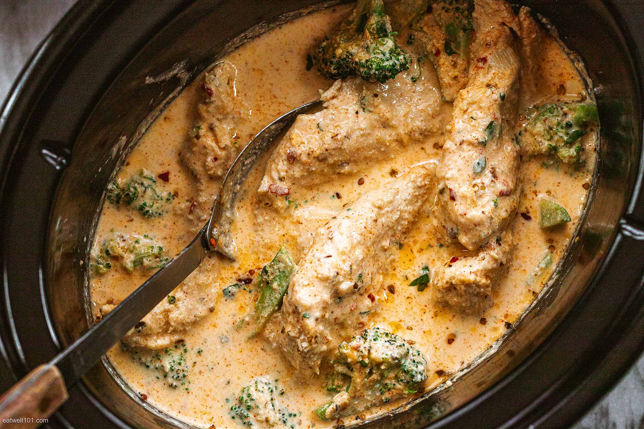 24 Winter Crock Pot Dinners (Easy & Delicious)
