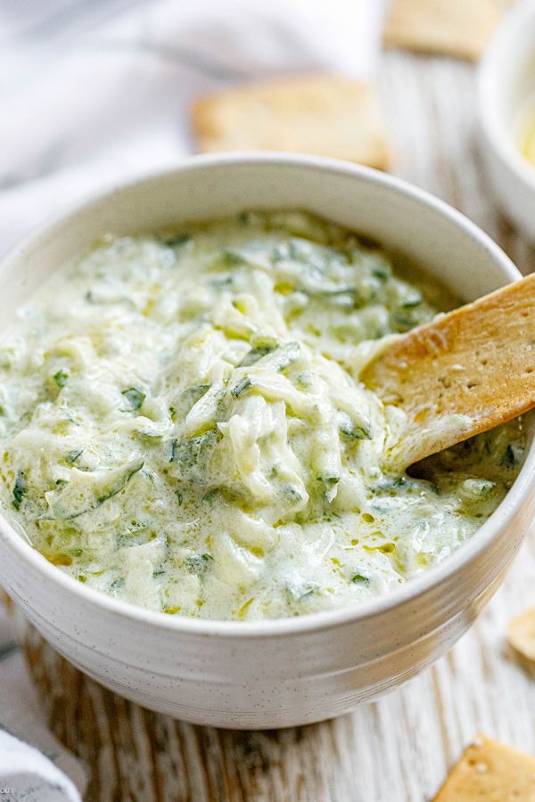 Greek Cucumber Sauce {Tzatziki} - #recipe by #eatwell101 - https://003.wrwe1r1zs3czx3c.workers.dev/greek-cucumber-sauce-recipe