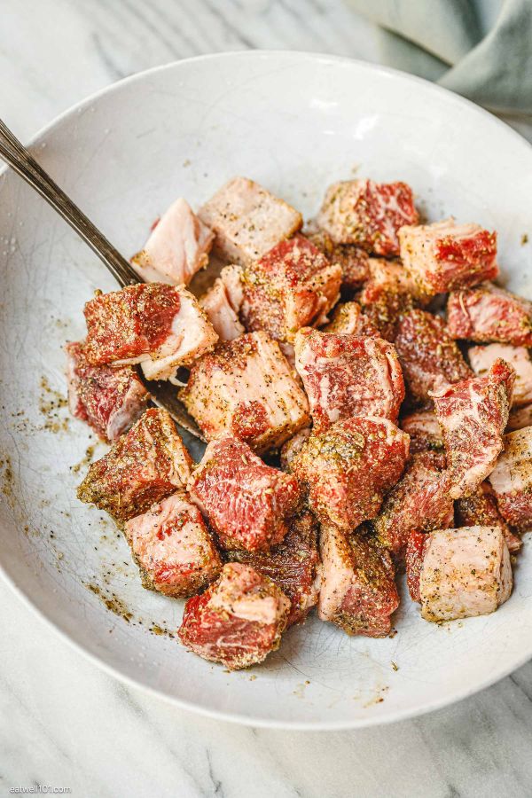 Steak Bites with Mashed Potatoes