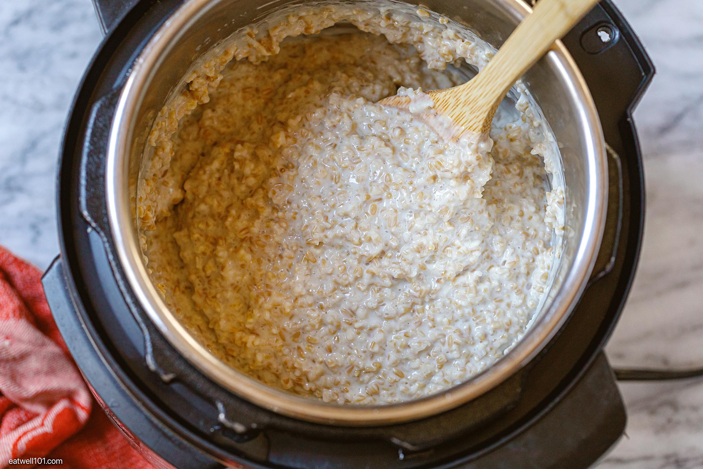How to Make Steel-Cut Oats in The Instant Pot