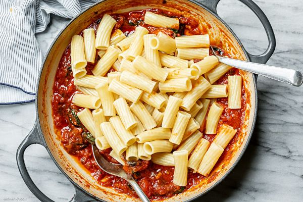 Tomato and Spinach Pasta